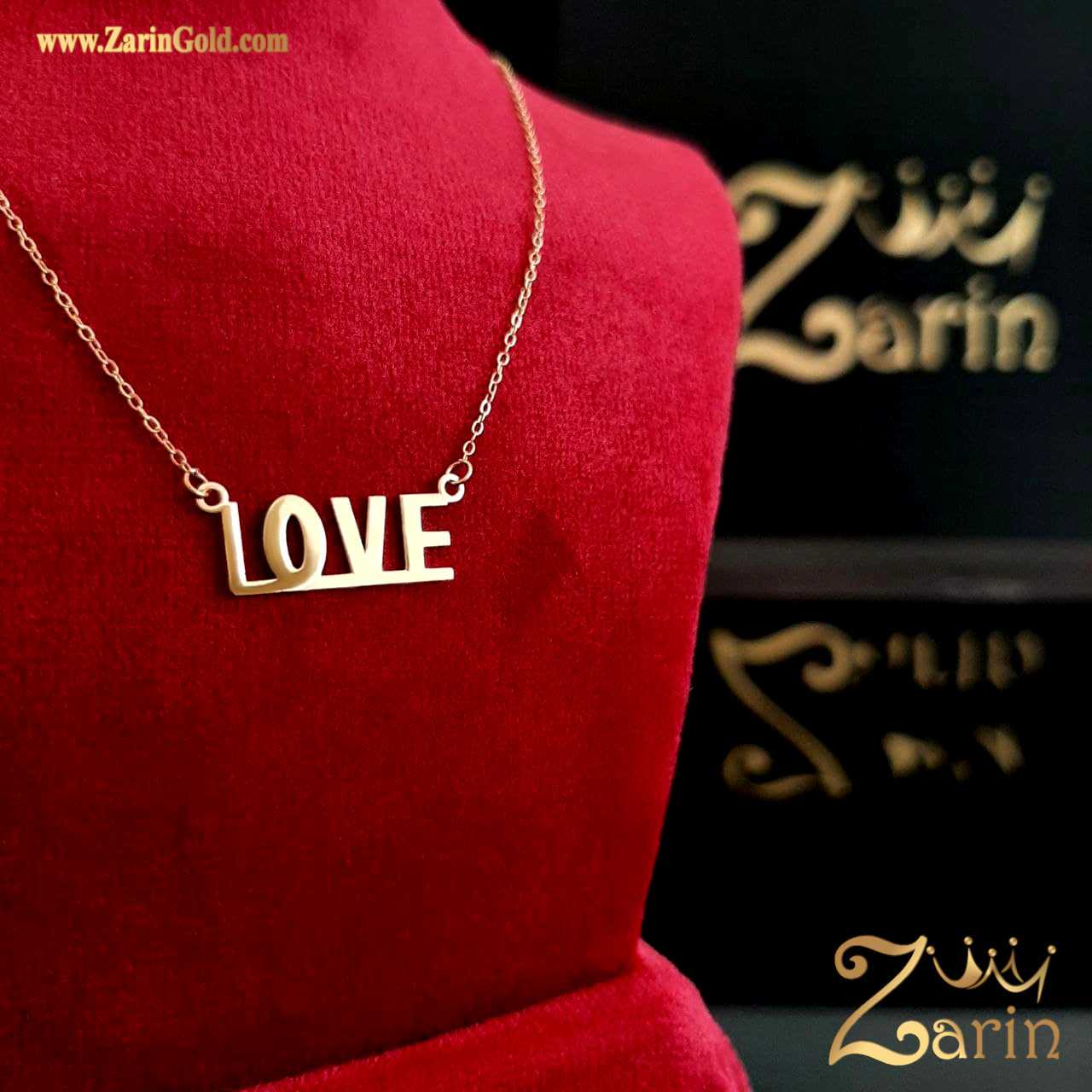 آویز طلا طرح لاو